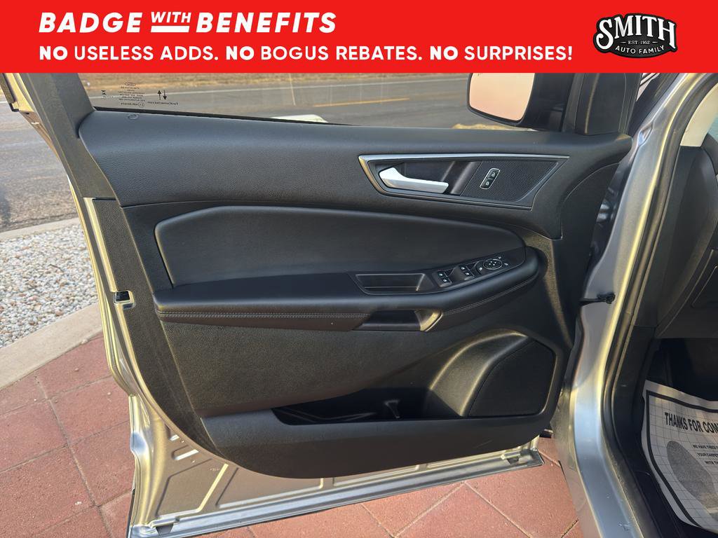 Certified 2023 Ford Edge SE w/ Black Appearance Package image 11