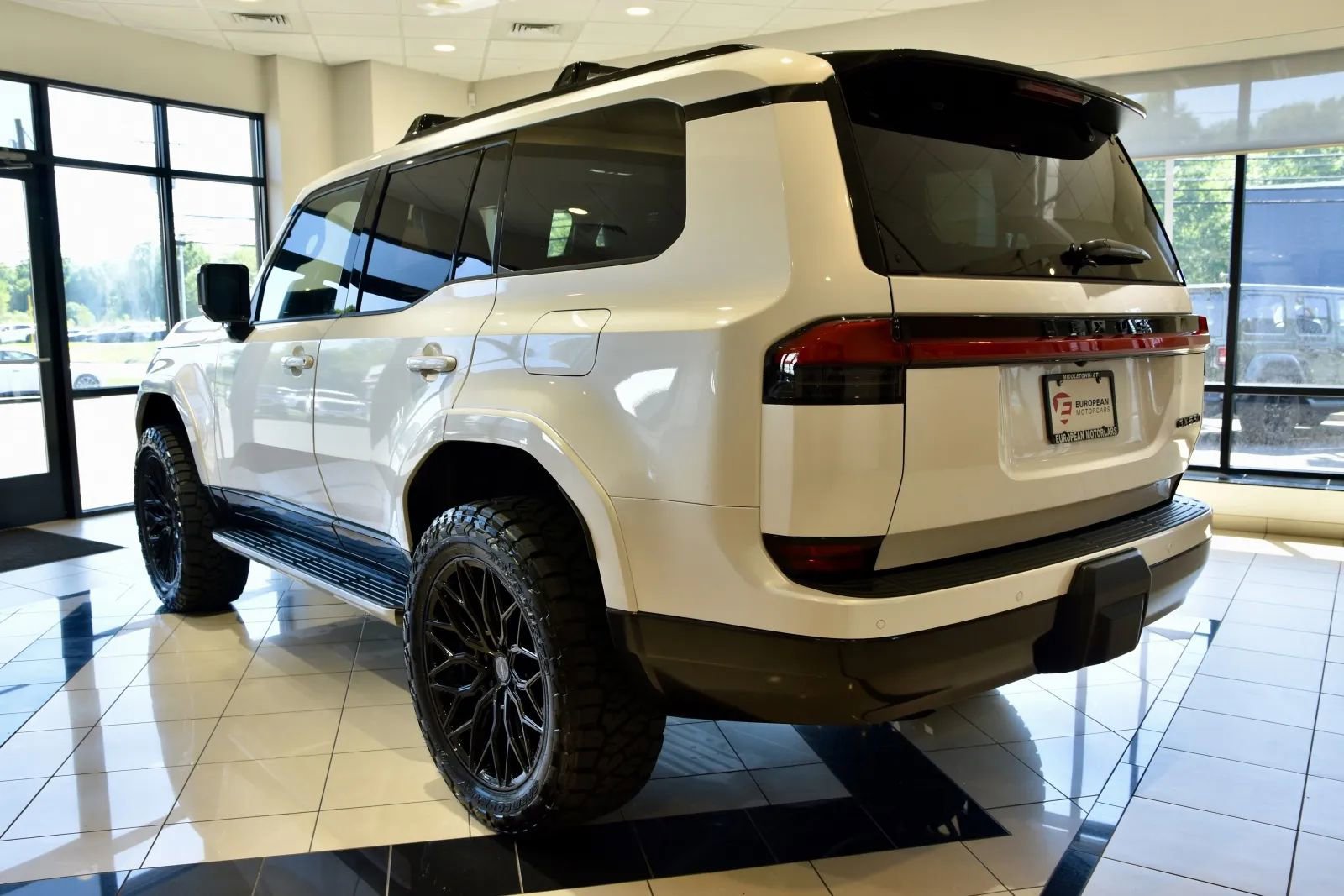 Used 2024 Lexus GX 550 w/ Accessory Package (Z1) image 4