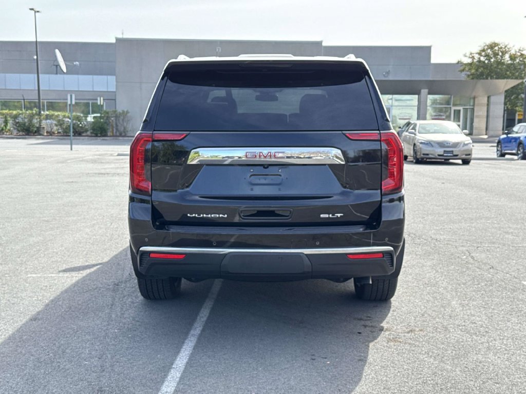 Used 2023 GMC Yukon XL SLT AWD/4WD image 23