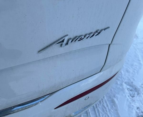 Used 2023 Buick Enclave Avenir w/ Avenir Technology Package image 9