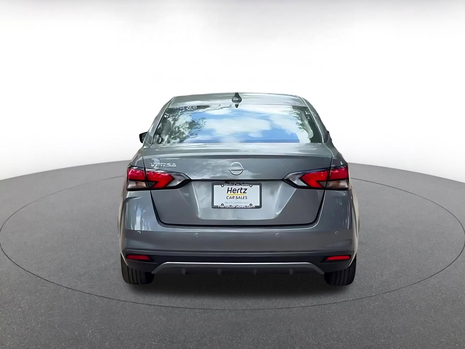 Used 2025 Nissan Versa SV FWD image 12
