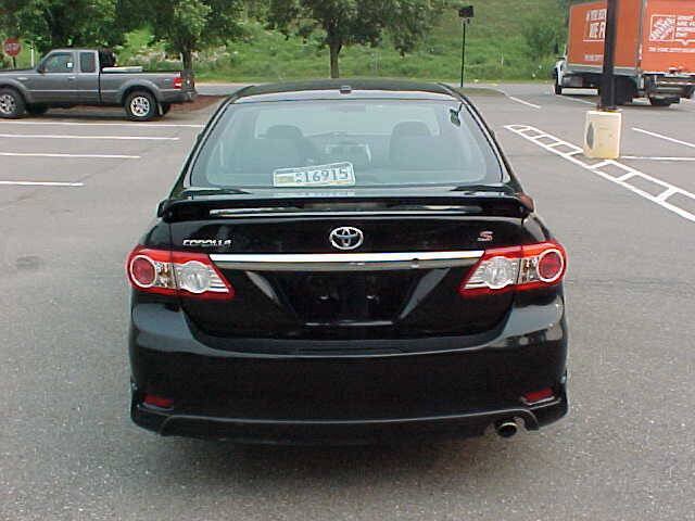 Used 2013 Toyota Corolla S w/ Premium Pkg FWD image 8