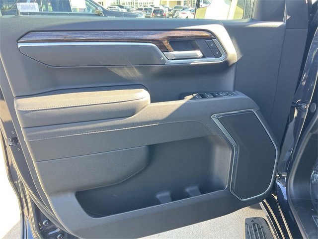 New 2026 GMC Sierra 1500 Elevation w/ LPO, Elevation Black Package image 9