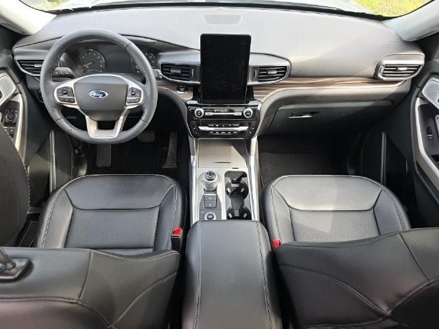Used 2023 Ford Explorer Limited w/ Limited Technology Package AWD/4WD image 15