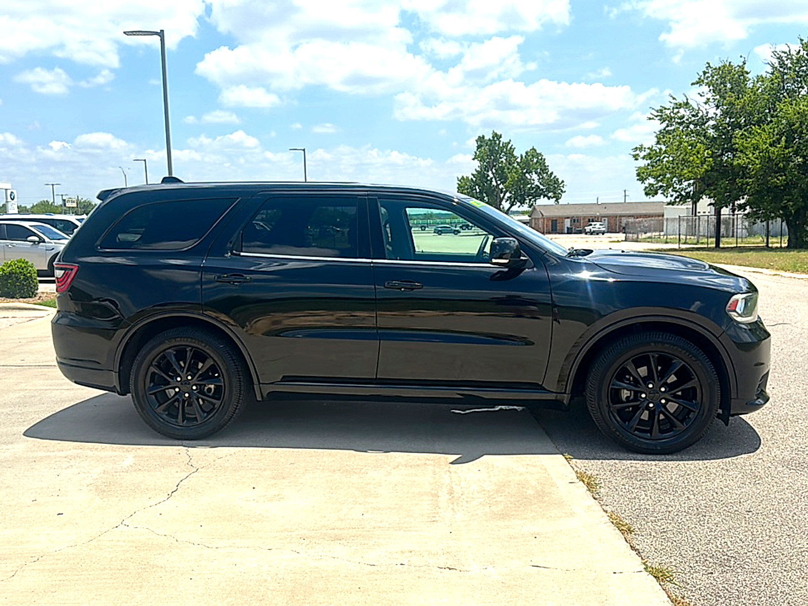 Used 2018 Dodge Durango R/T w/ Blacktop Package RWD image 9