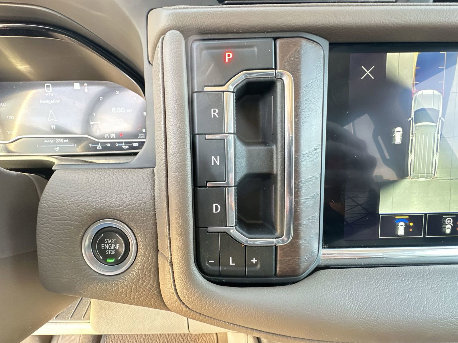 Used 2023 GMC Yukon Denali AWD/4WD image 16
