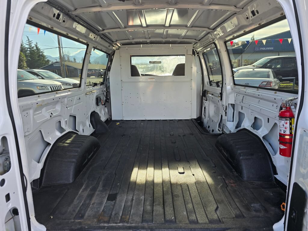 Used 2002 Ford E-250 and Econoline 250 RWD image 12