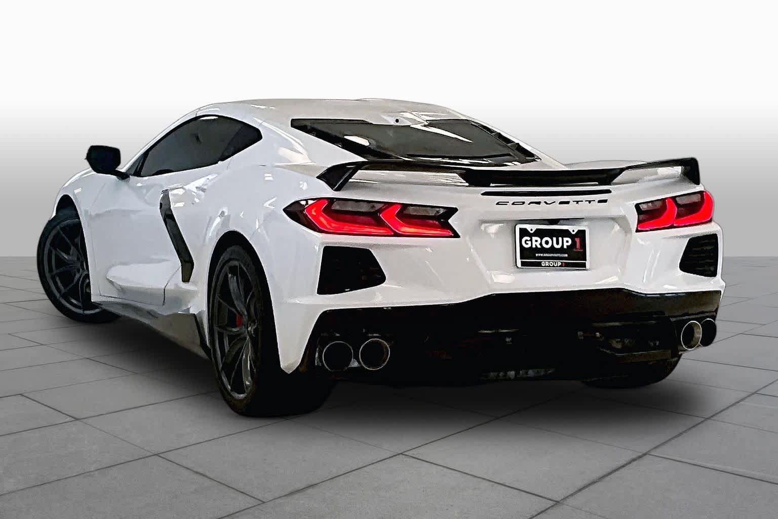 Used 2021 Chevrolet Corvette Stingray Preferred Cpe w/ Z51 Performance Package RWD image 10