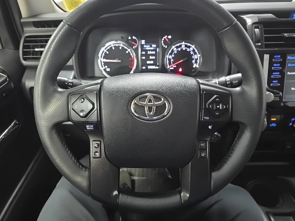 Used 2021 Toyota 4Runner TRD Off-Road Premium w/ Moonroof Package AWD/4WD image 20