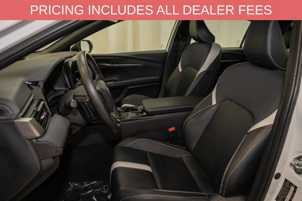 Used 2025 Toyota Camry SE FWD image 10