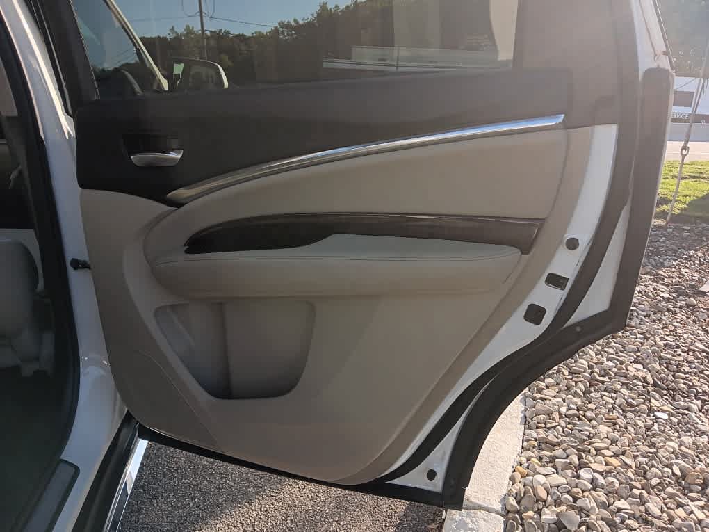 Used 2017 Acura MDX SH-AWD image 35
