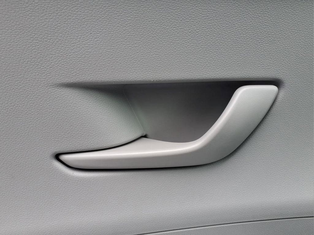 Used 2025 Hyundai Kona SEL image 15