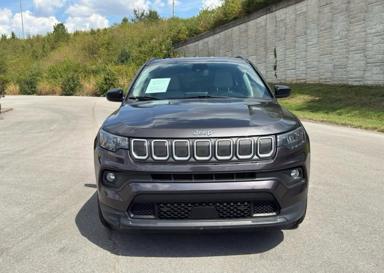 Used 2022 Jeep Compass Latitude w/ Convenience Group image 9