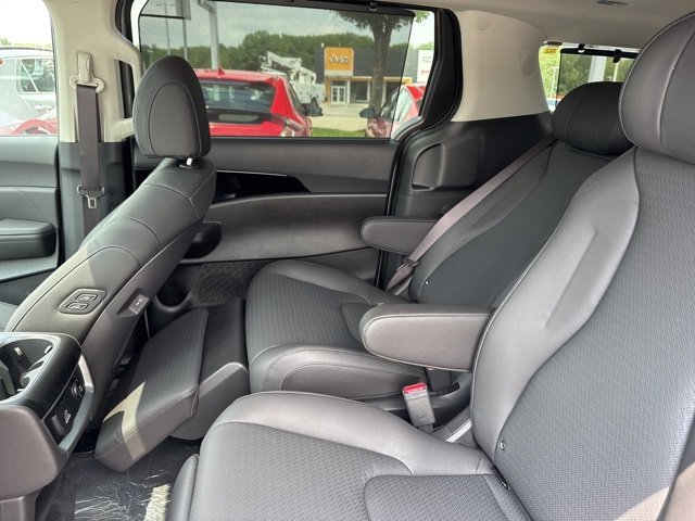 New 2026 Kia Carnival SX Prestige image 8