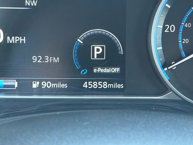 Used 2019 Nissan Leaf SV w/ SV Technology Package image 31