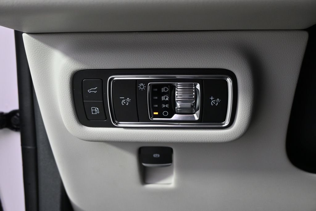 New 2026 Lincoln Nautilus Reserve w/ Jet Appearance Package AWD/4WD image 24