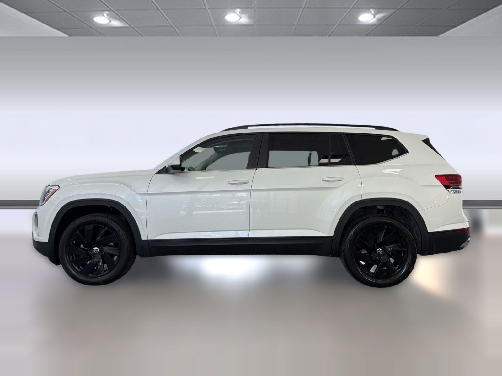 New 2026 Volkswagen Atlas SE FWD image 2