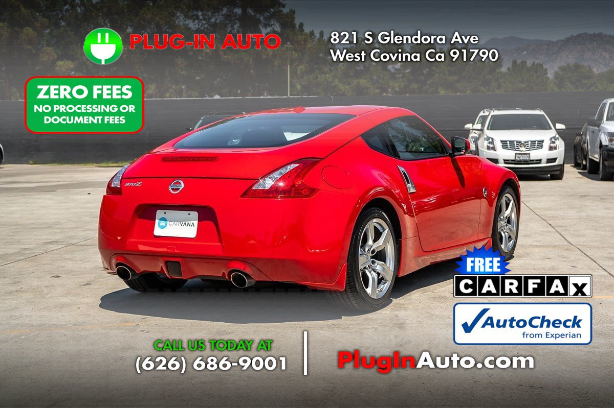 Used 2009 Nissan 370Z Touring RWD image 4