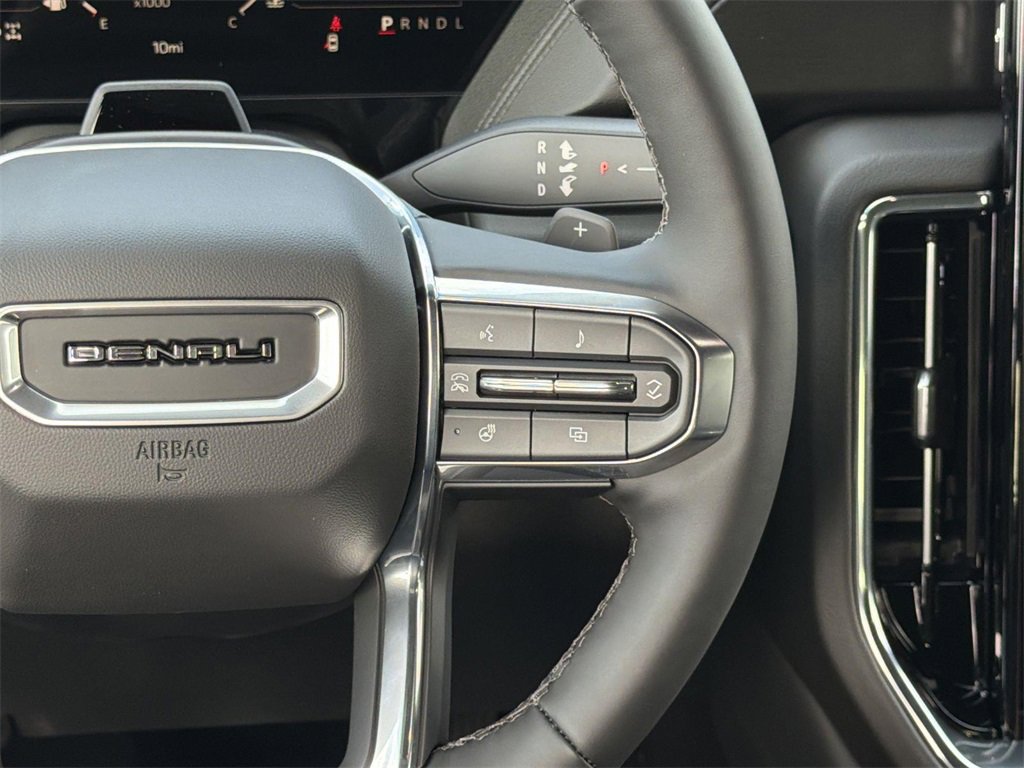 New 2026 GMC Yukon Denali w/ Denali Reserve Package image 10