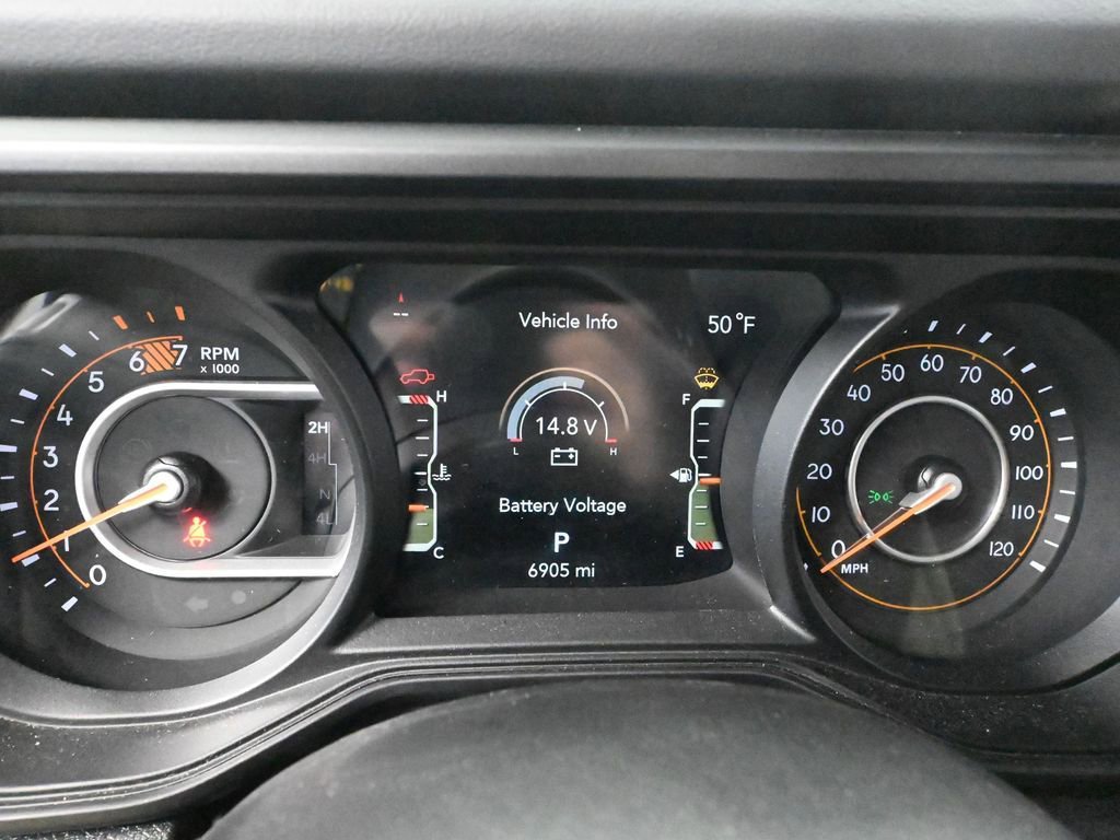 Used 2024 Jeep Wrangler Sahara image 28