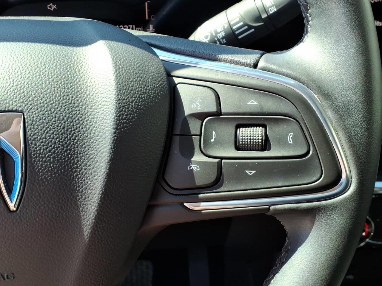 Used 2024 Buick Encore GX Sport Touring AWD/4WD image 18