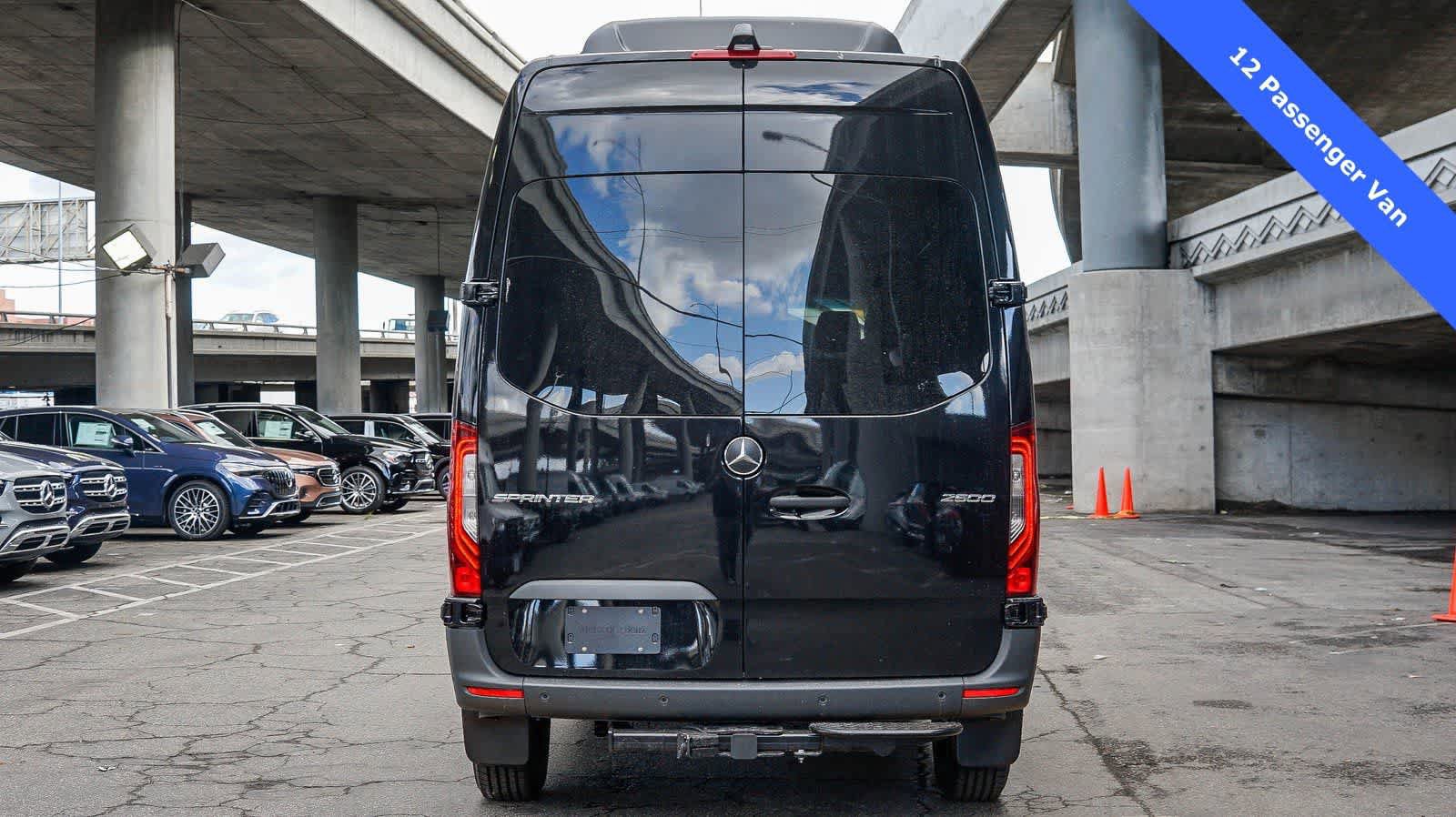 Used 2024 Mercedes-Benz Sprinter 2500 image 3