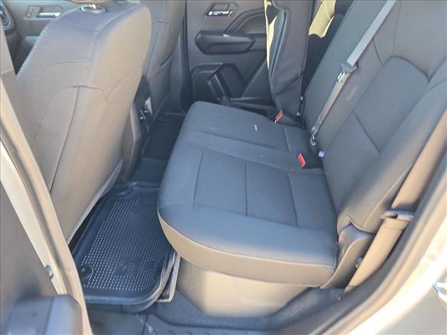 Used 2025 Chevrolet Colorado LT RWD image 16