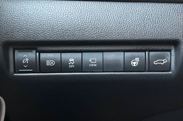 Certified 2021 Toyota Venza Limited AWD/4WD image 32