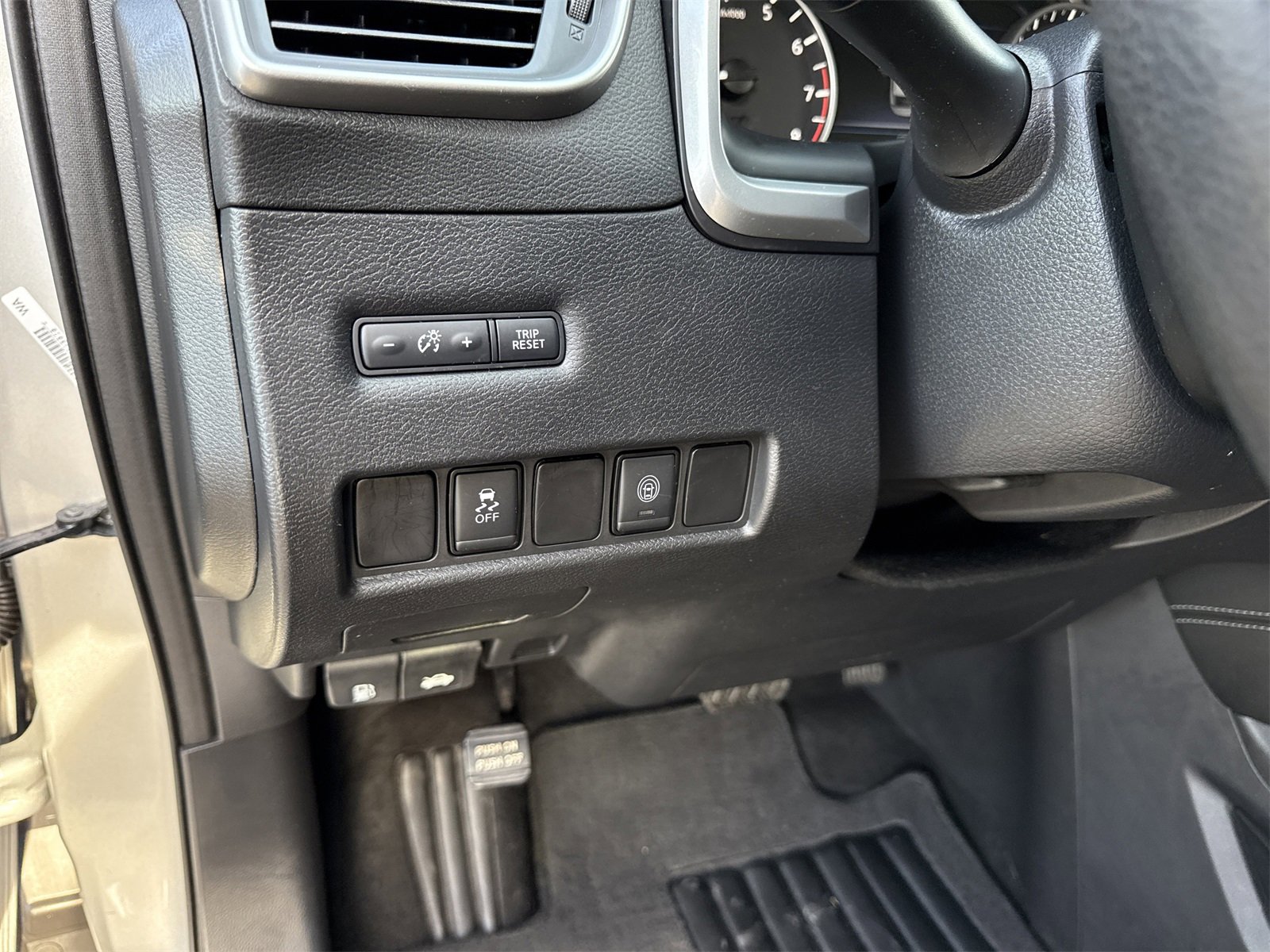 Used 2020 Nissan Murano S w/ Technology Package image 16