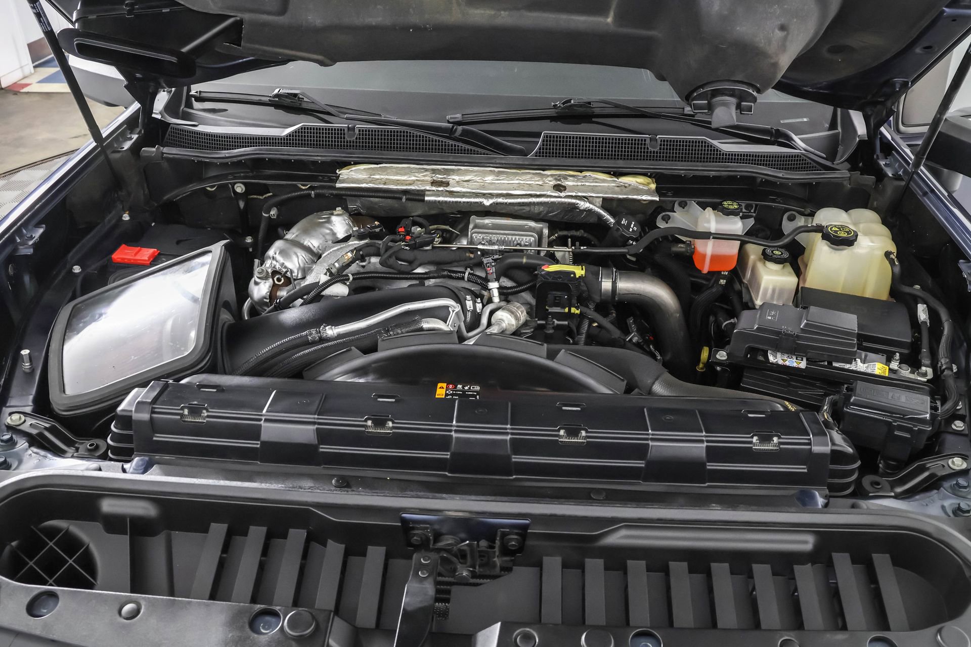 Used 2020 Chevrolet Silverado 2500 LTZ w/ LTZ Premium Package image 54