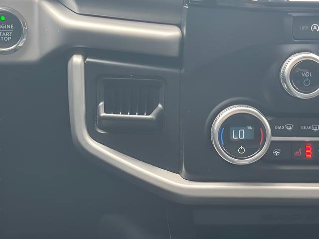 Used 2024 Ford Expedition XLT RWD image 30