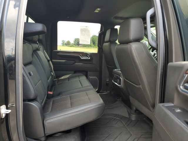 Used 2024 Chevrolet Silverado 3500 High Country w/ High Country Premium Package AWD/4WD image 23