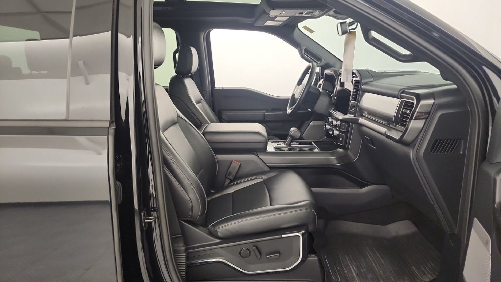 Used 2024 Ford F150 Lariat AWD/4WD image 36