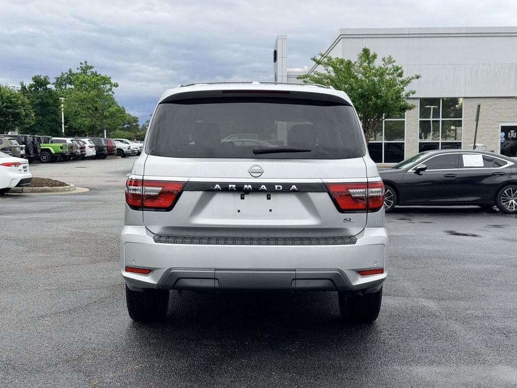 Used 2023 Nissan Armada SL w/ Cargo Package AWD/4WD image 3