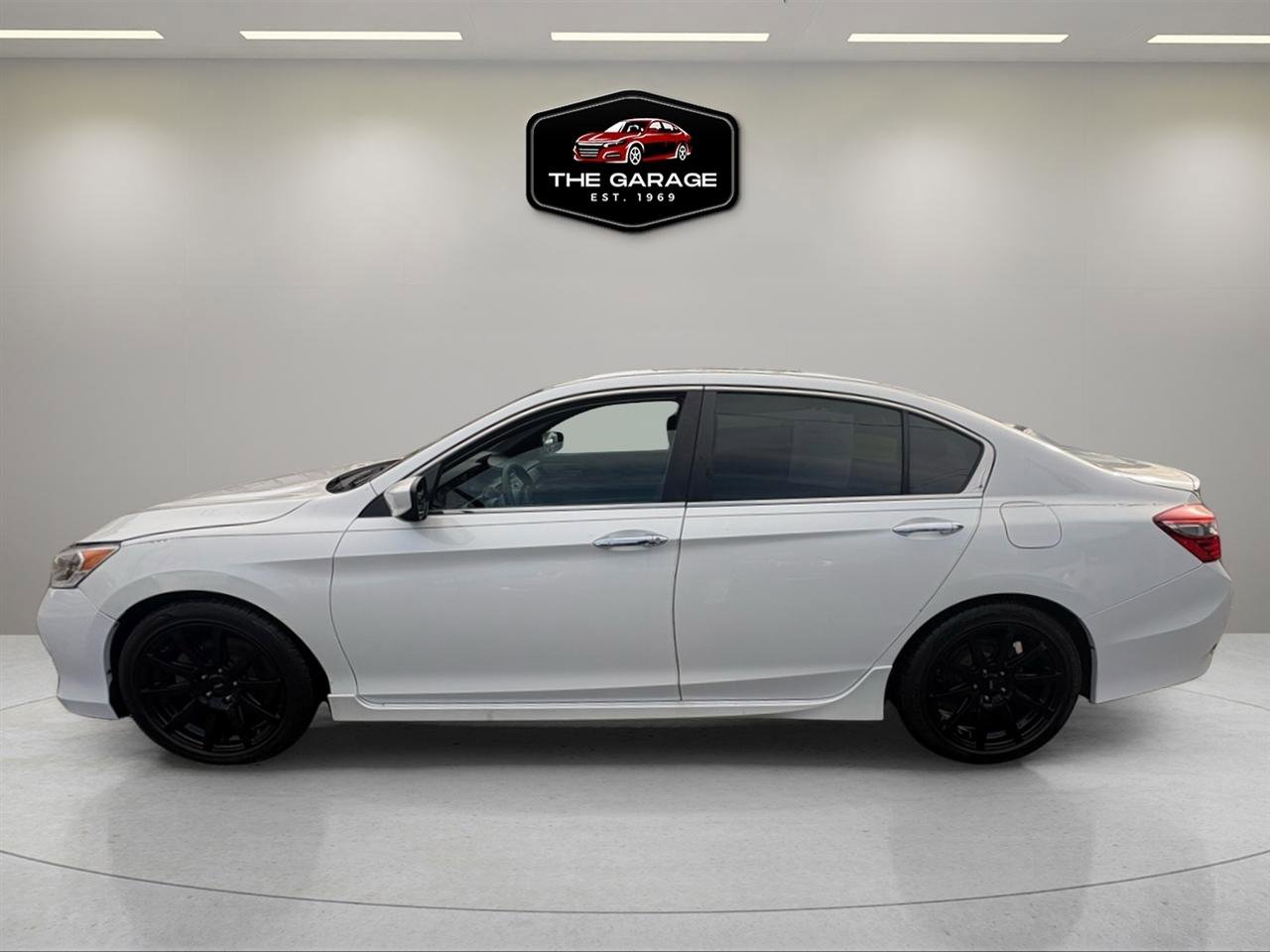 Used 2017 Honda Accord Sport Special Edition image 5