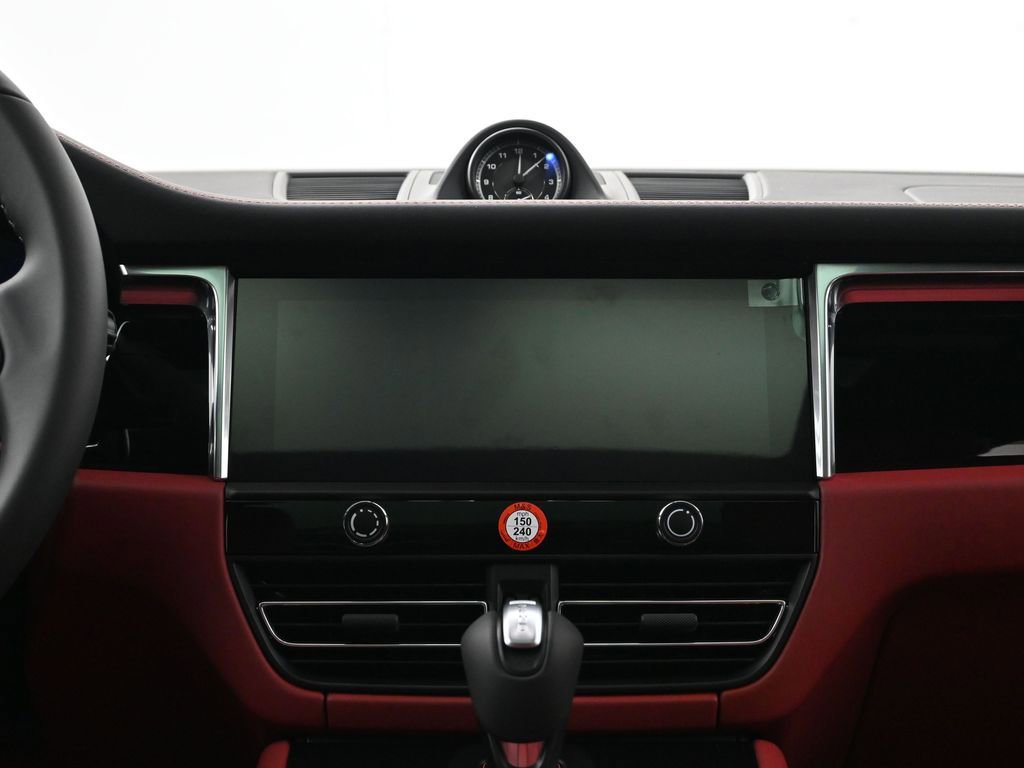 New 2026 Porsche Macan S image 11