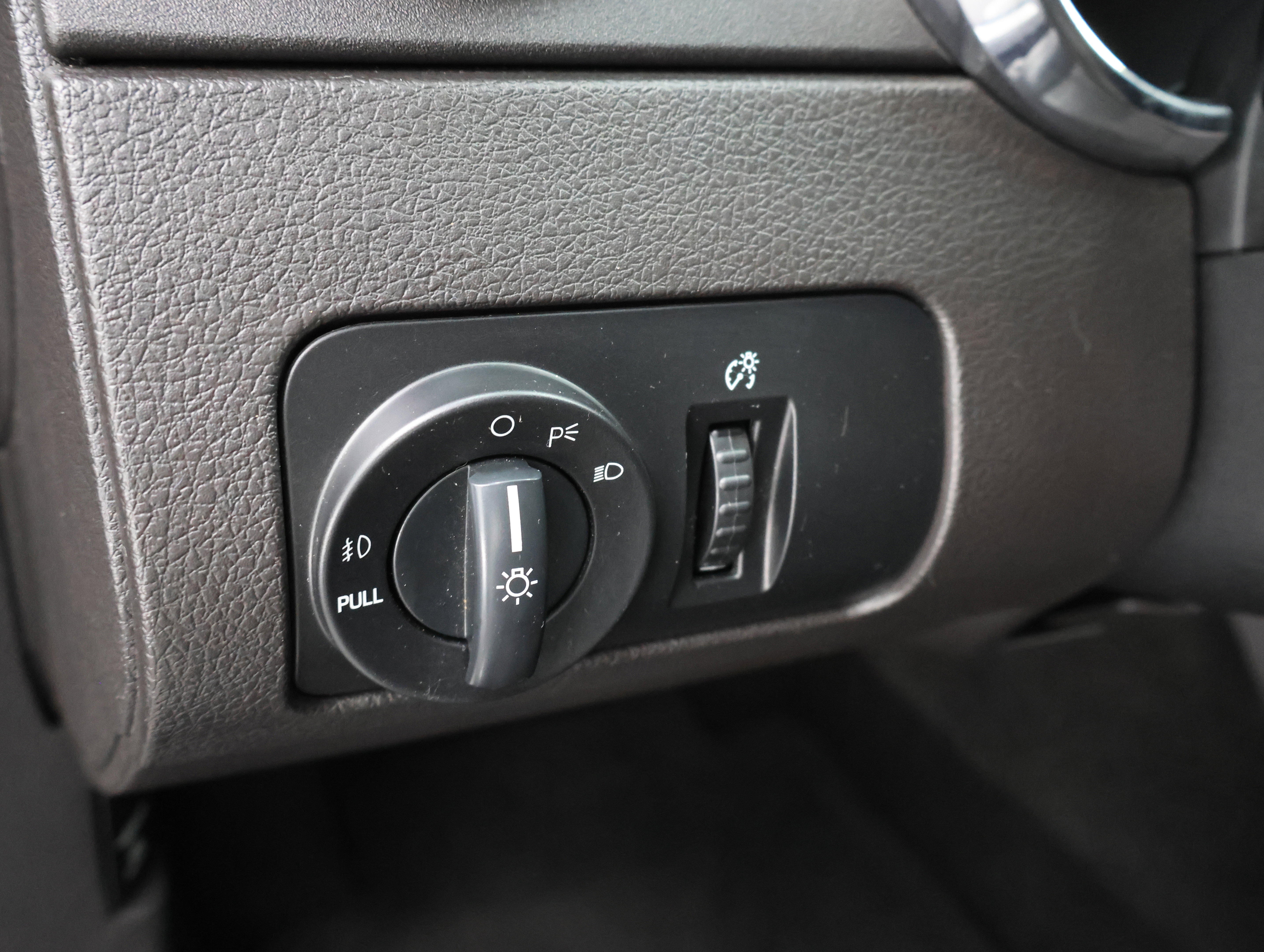Used 2007 Ford Mustang GT Premium RWD image 33