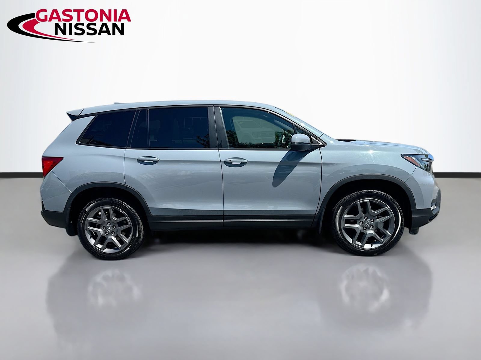 Used 2023 Honda Passport EX-L image 10