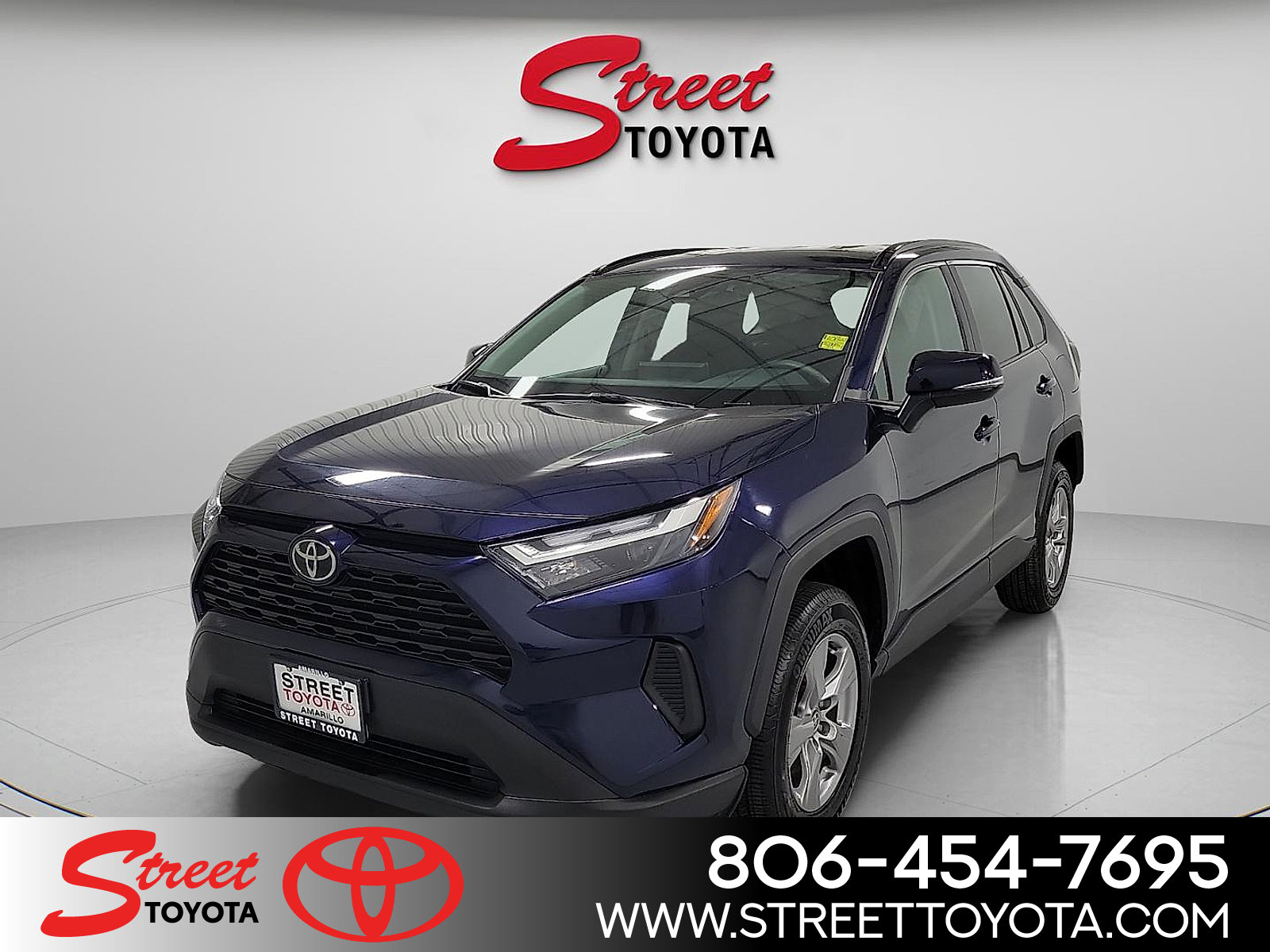 Certified 2025 Toyota RAV4 XLE AWD/4WD image 1