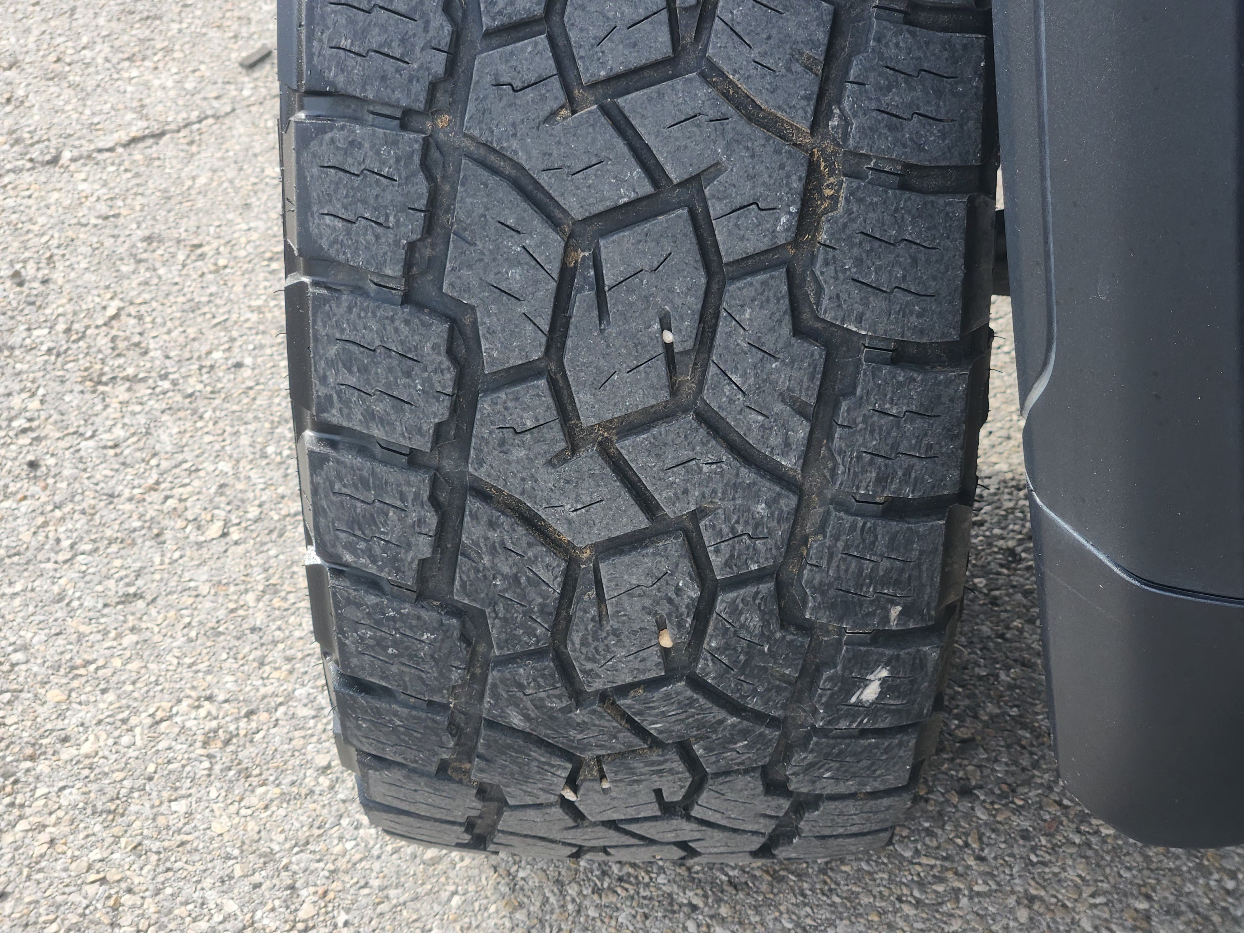 Used 2024 GMC Sierra 2500 Denali Ultimate AWD/4WD image 11