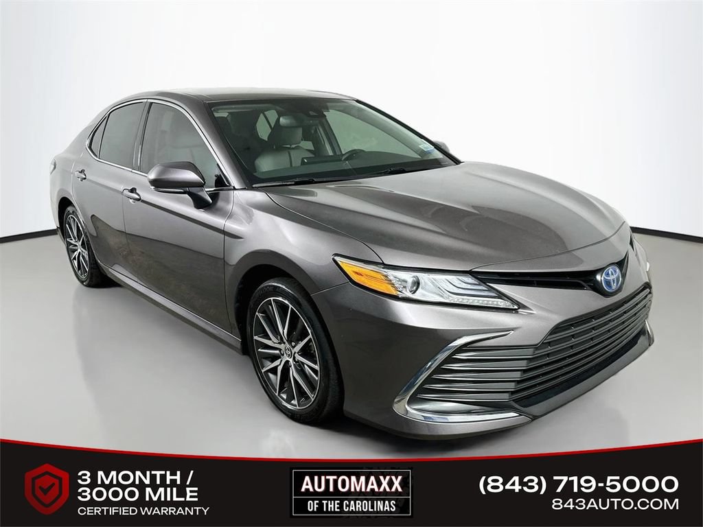 Used 2022 Toyota Camry XLE