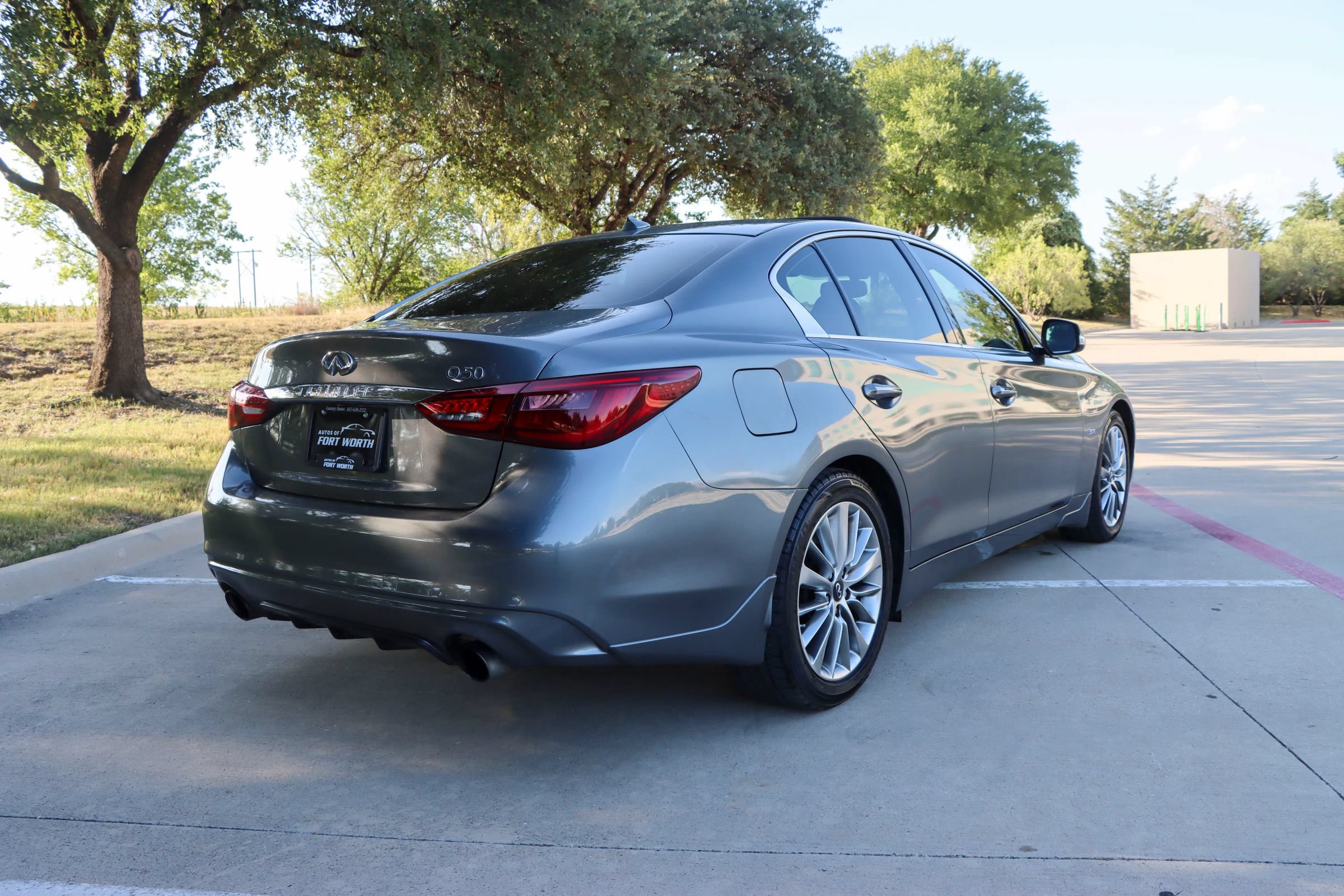 Used 2018 INFINITI Q50 Luxe RWD image 7