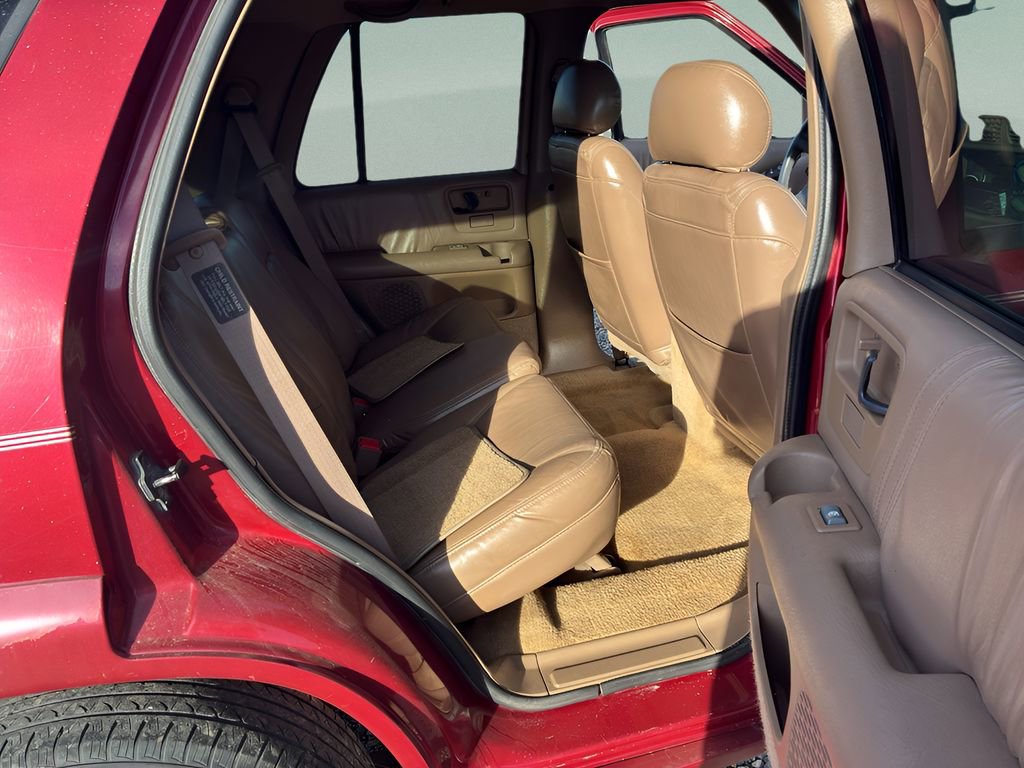 Used 1996 Oldsmobile Bravada AWD image 18