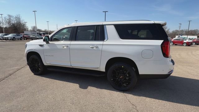 New 2026 GMC Yukon XL Elevation w/ Elevation Premium Package AWD/4WD image 5