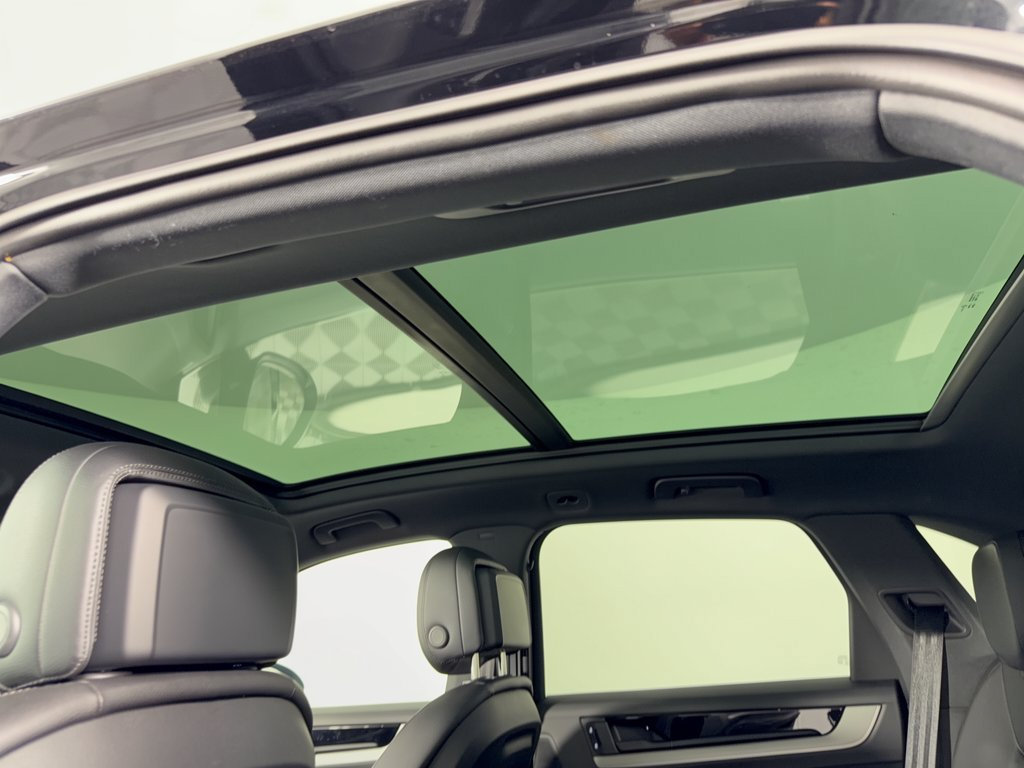 Certified 2026 Porsche Cayenne AWD/4WD image 27