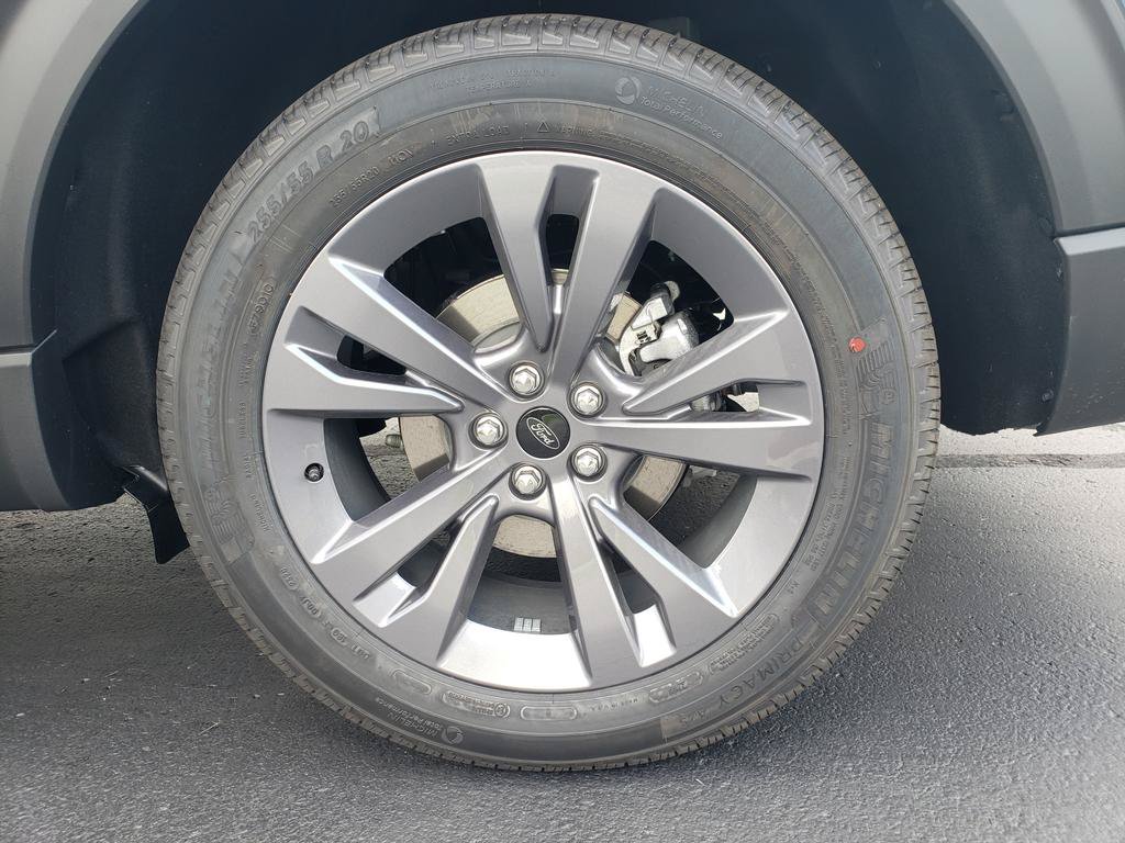New 2026 Ford Explorer Active w/ Active Comfort Package AWD/4WD image 12