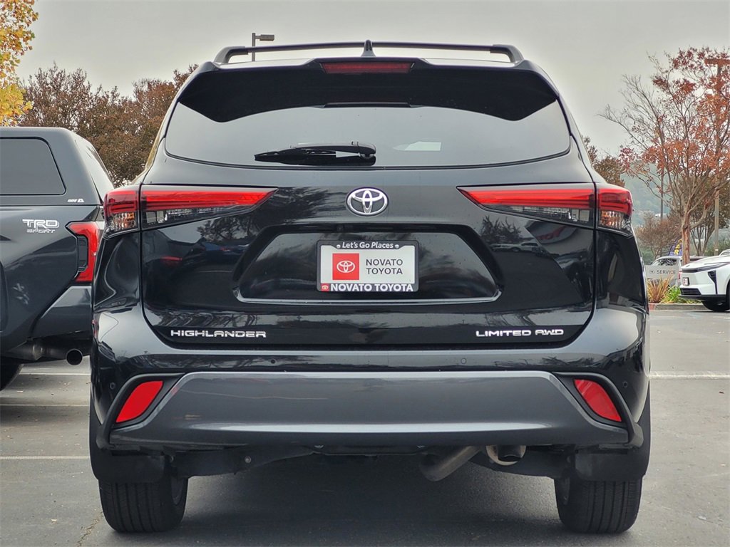Used 2023 Toyota Highlander Limited image 7