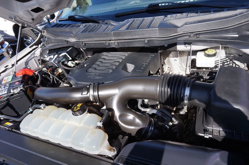 Used 2021 Ford F150 Lariat w/ Equipment Group 501A Mid image 9