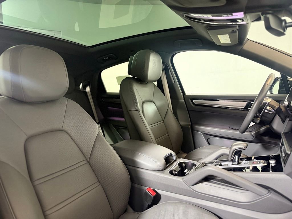 Used 2023 Porsche Cayenne S Platinum w/ Premium Package Plus image 24