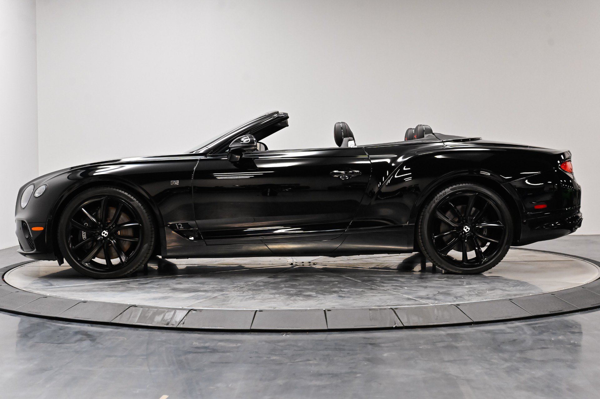 Used 2020 Bentley Continental GT w/ First Edition Specification AWD/4WD image 17
